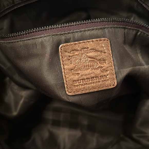 Burberry Medium Check Tote Bag - Picture 9 of 12